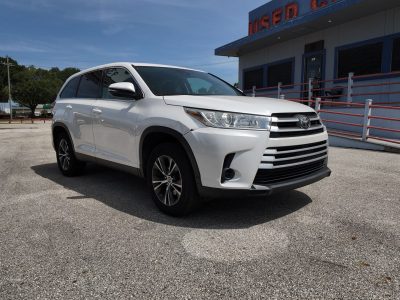 2019 TOYOTA HIGHLANDER LE