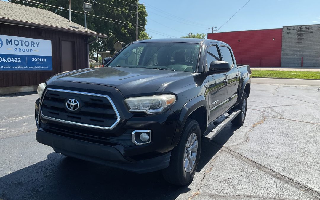 2016 TOYOTA TACOMA SR5