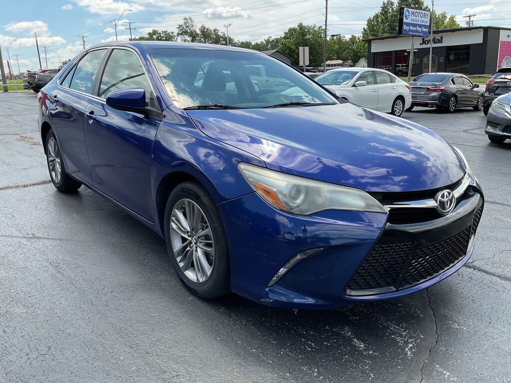 2016 TOYOTA CAMRY