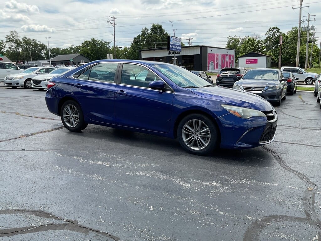 2016 TOYOTA CAMRY