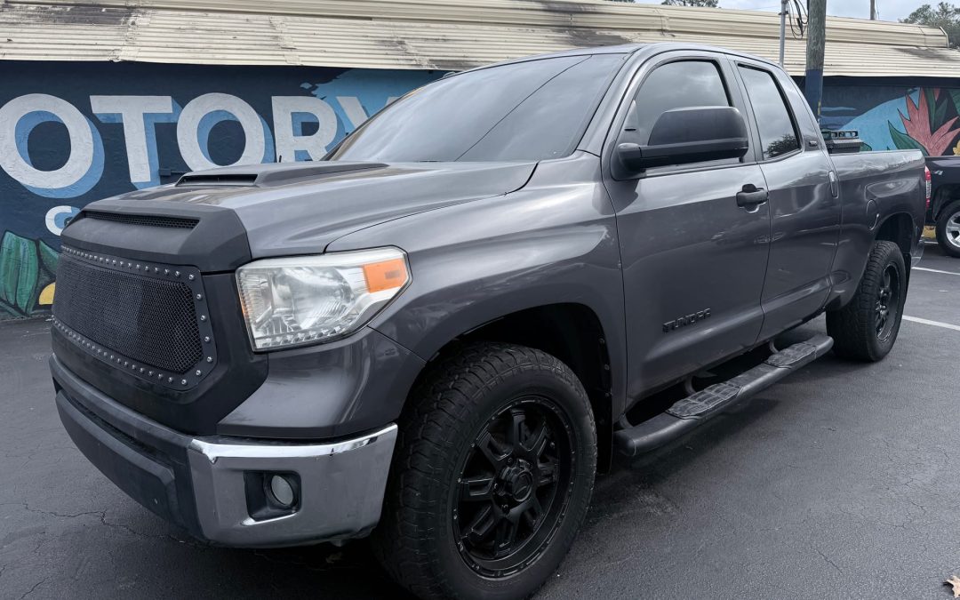 2017 TOYOTA TUNDRA SR; SR5