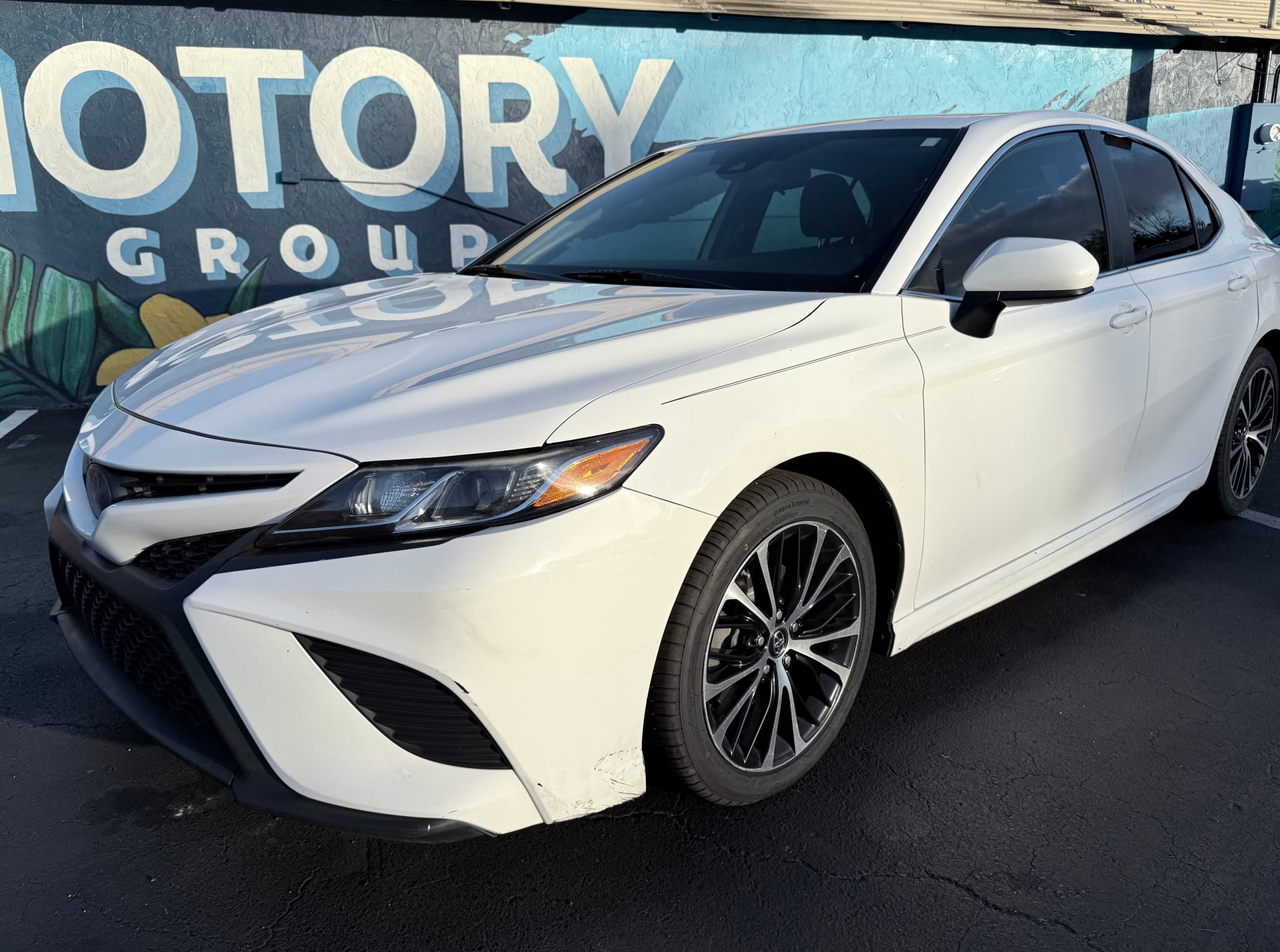 2019 TOYOTA CAMRY - Gallery Image