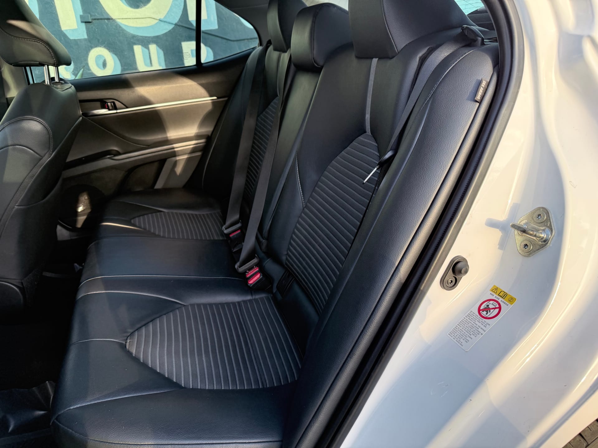 2019 TOYOTA CAMRY - Gallery Image