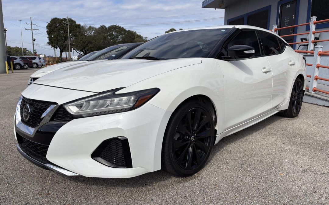 2017 NISSAN MAXIMA