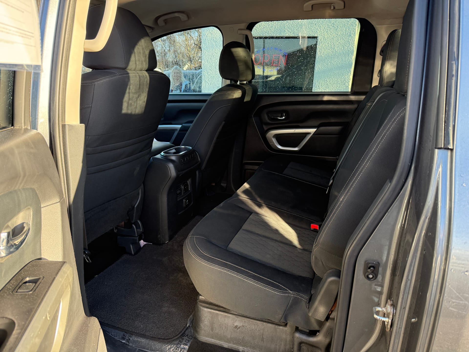 2018 NISSAN TITAN - Gallery Image