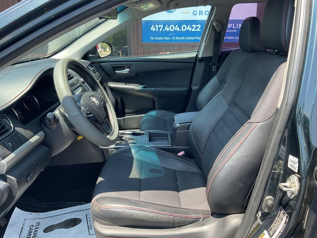 2016 TOYOTA CAMRY - Gallery Image