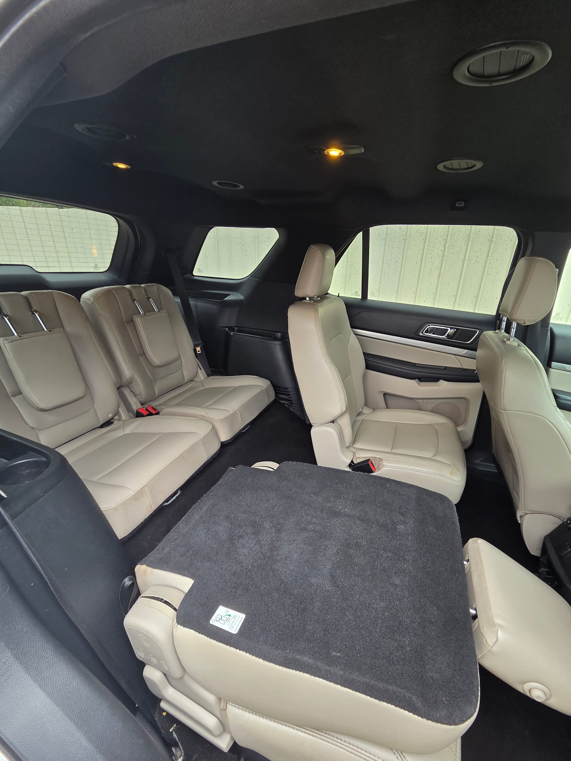 2019 FORD EXPLORER - Gallery Image