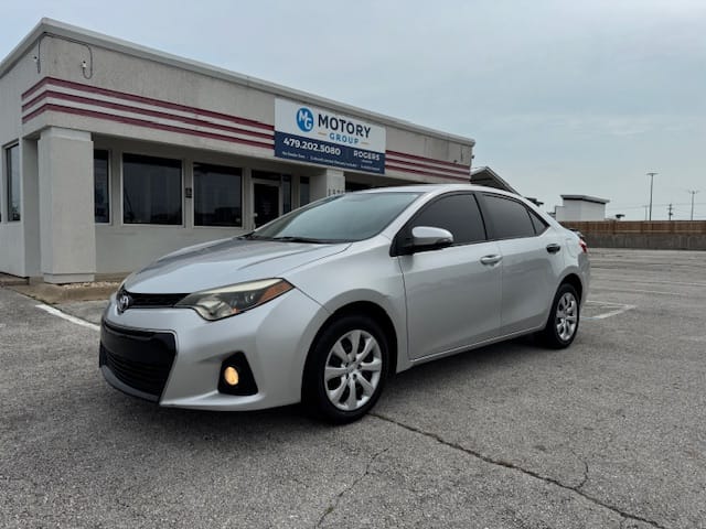 2015 TOYOTA COROLLA