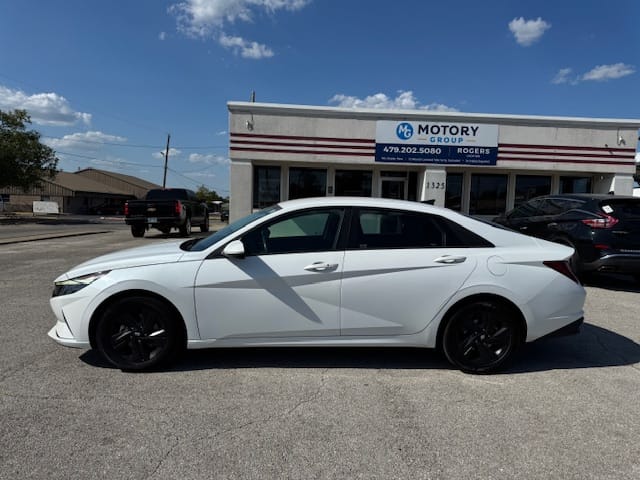 2021 HYUNDAI ELANTRA - Gallery Image