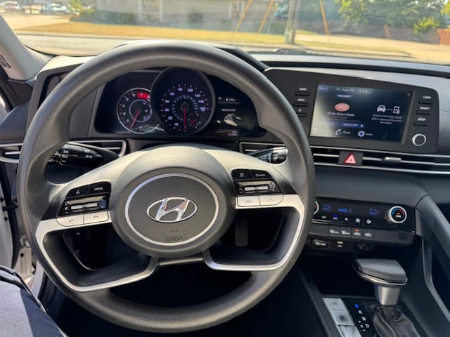 2021 HYUNDAI ELANTRA - Gallery Image