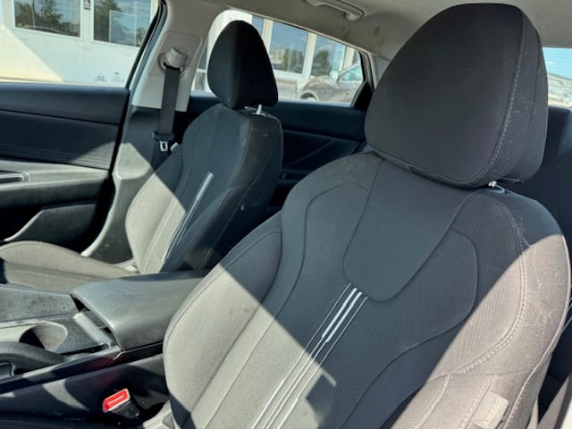 2021 HYUNDAI ELANTRA - Gallery Image