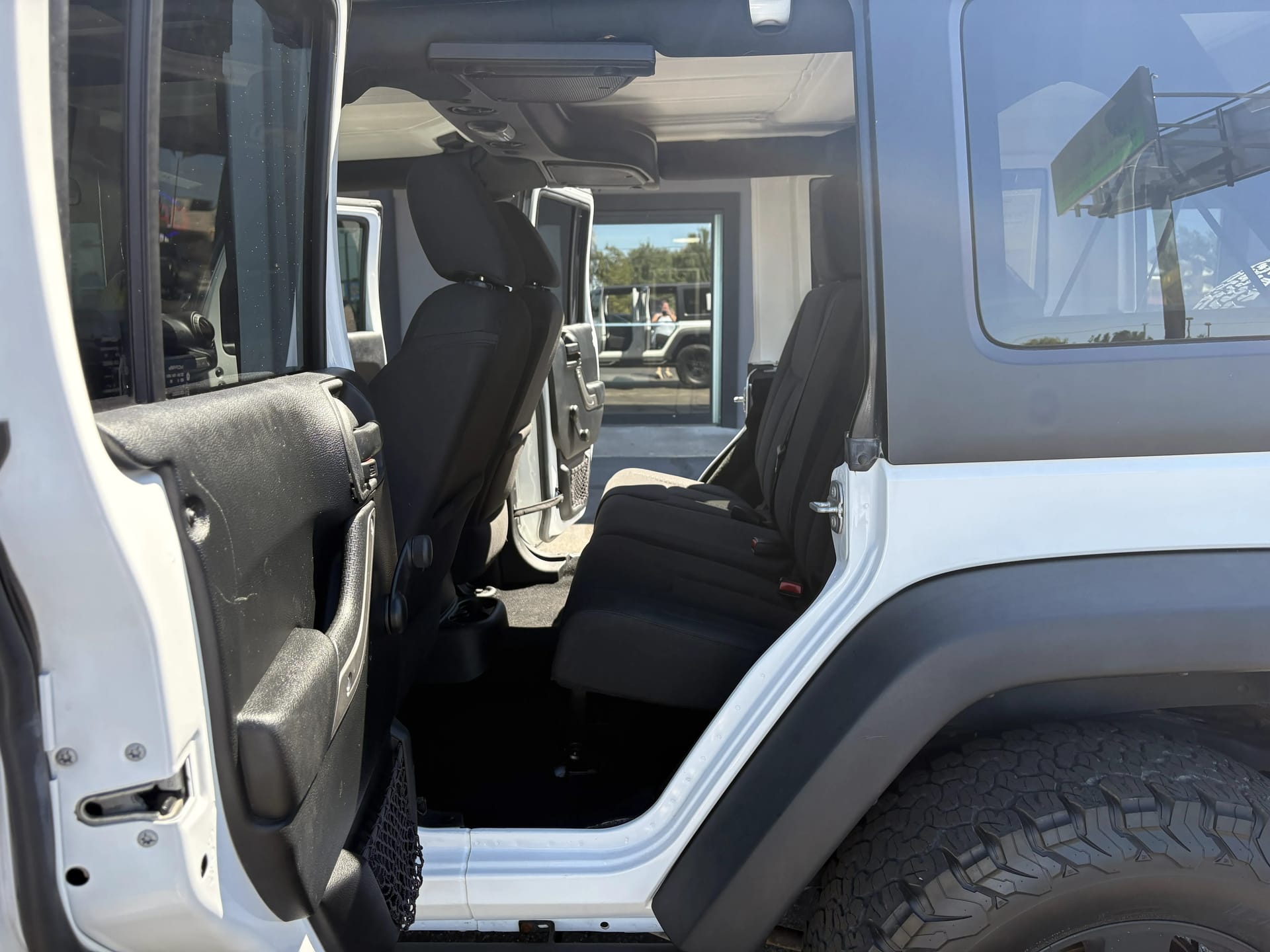 2016 JEEP WRANGLER - Gallery Image
