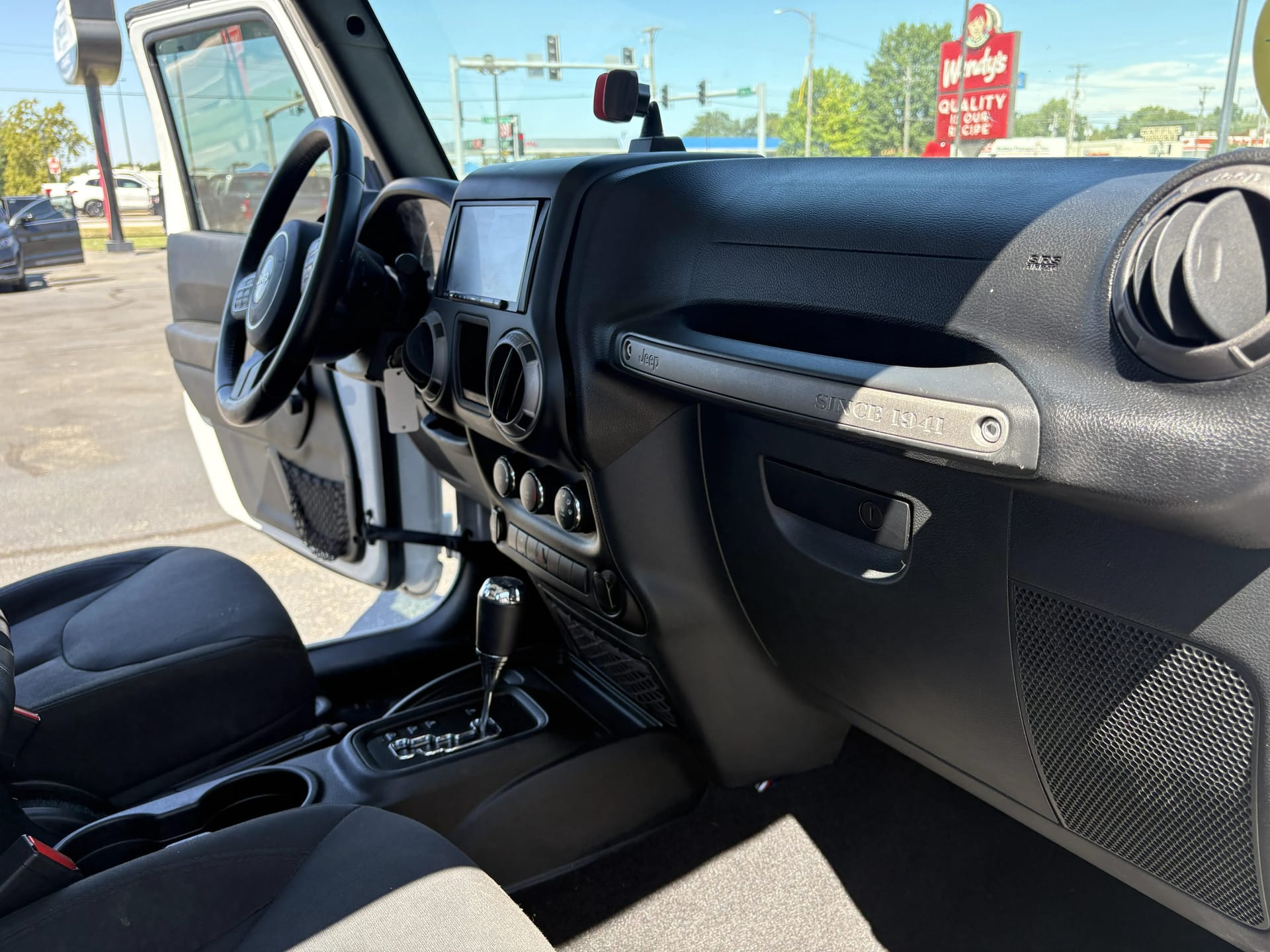 2016 JEEP WRANGLER - Gallery Image