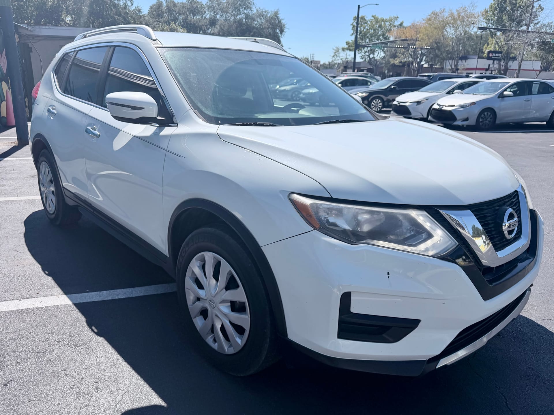 2017 NISSAN ROGUE - Gallery Image