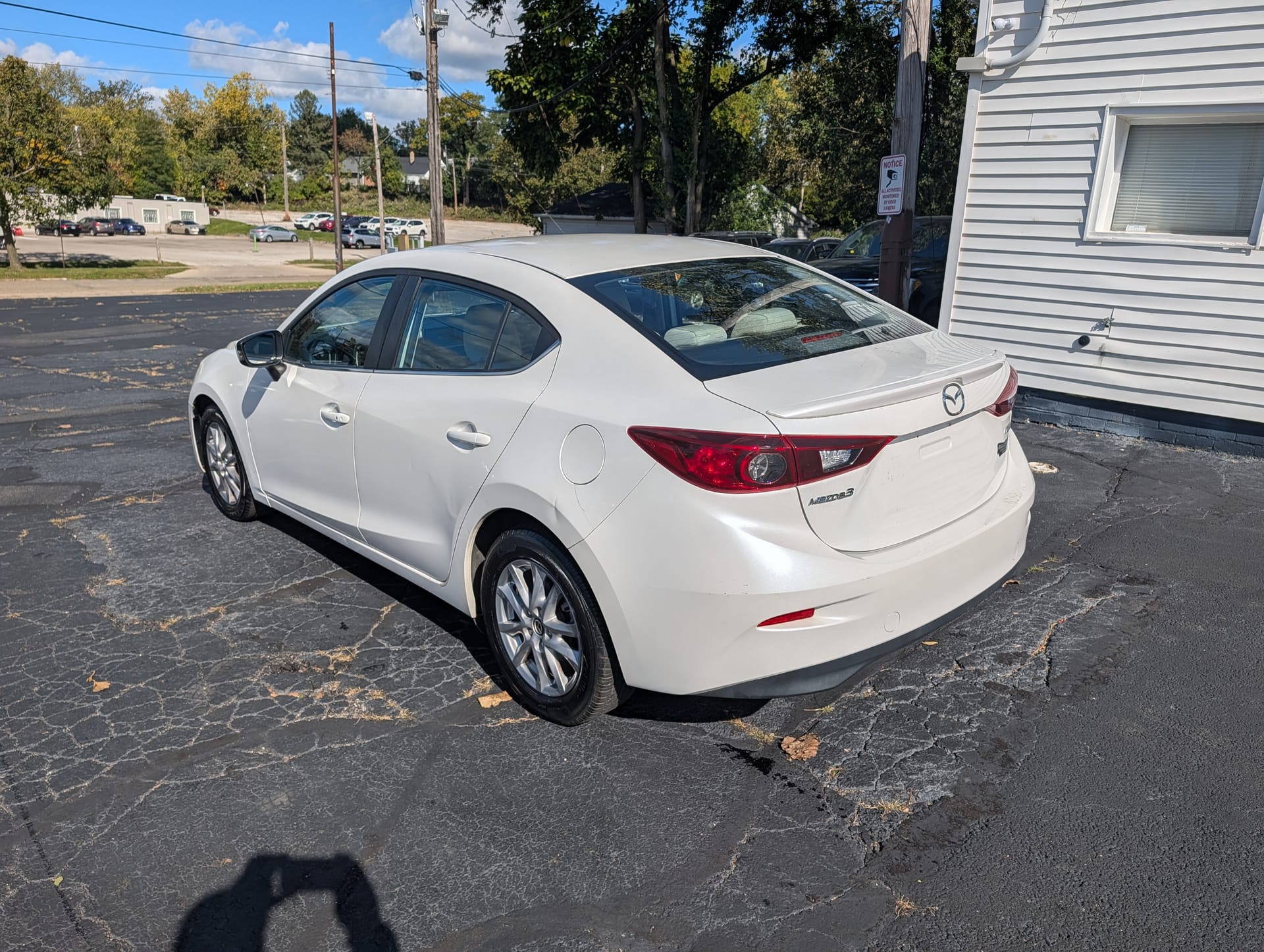 2014 MAZDA MAZDA3 - Gallery Image