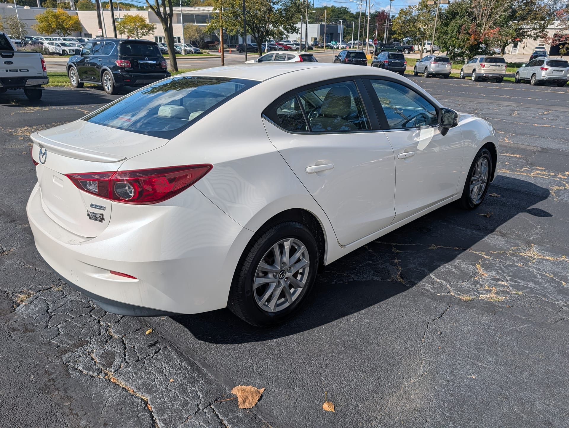 2014 MAZDA MAZDA3 - Gallery Image