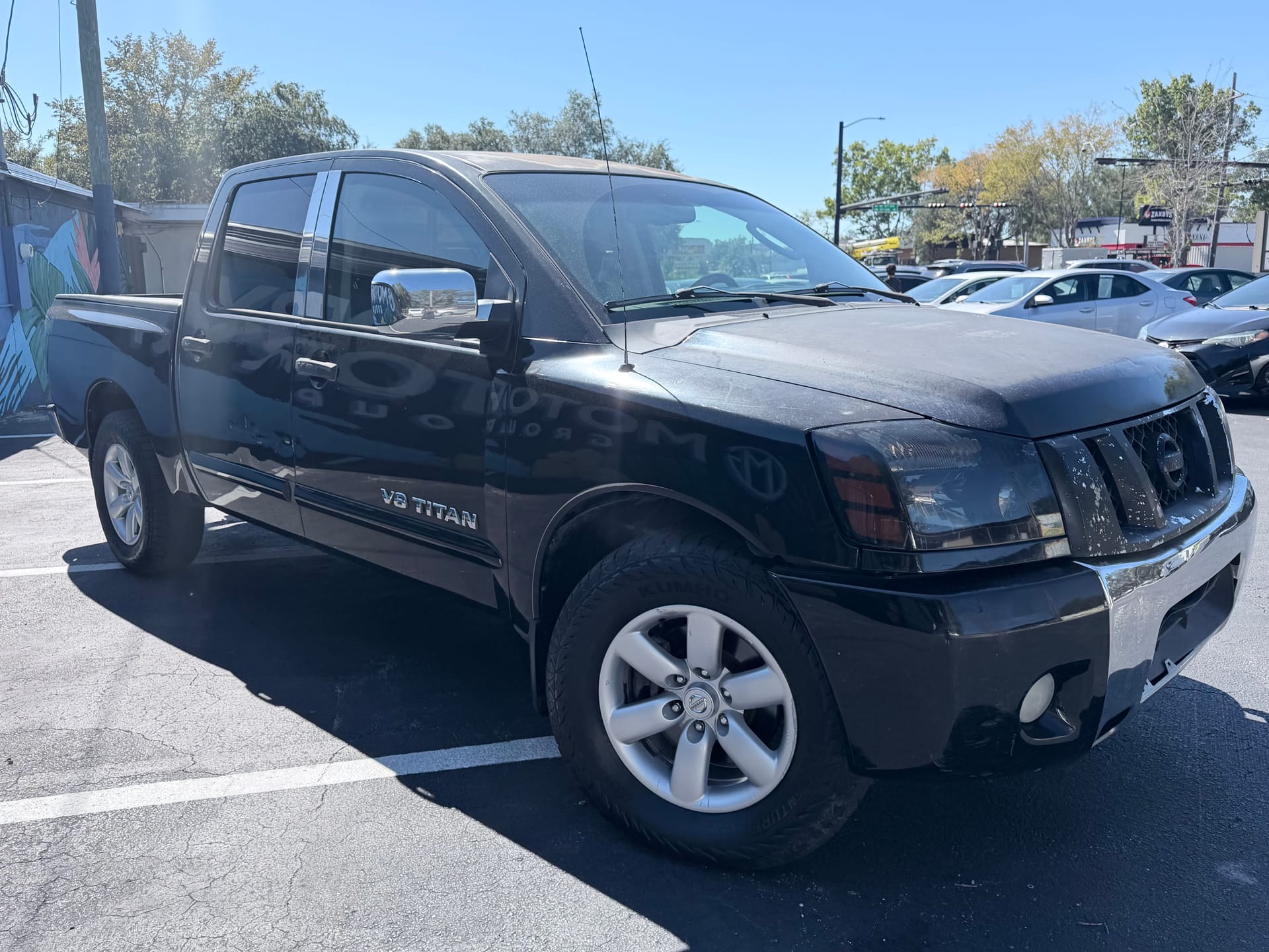2011 NISSAN TITAN - Gallery Image