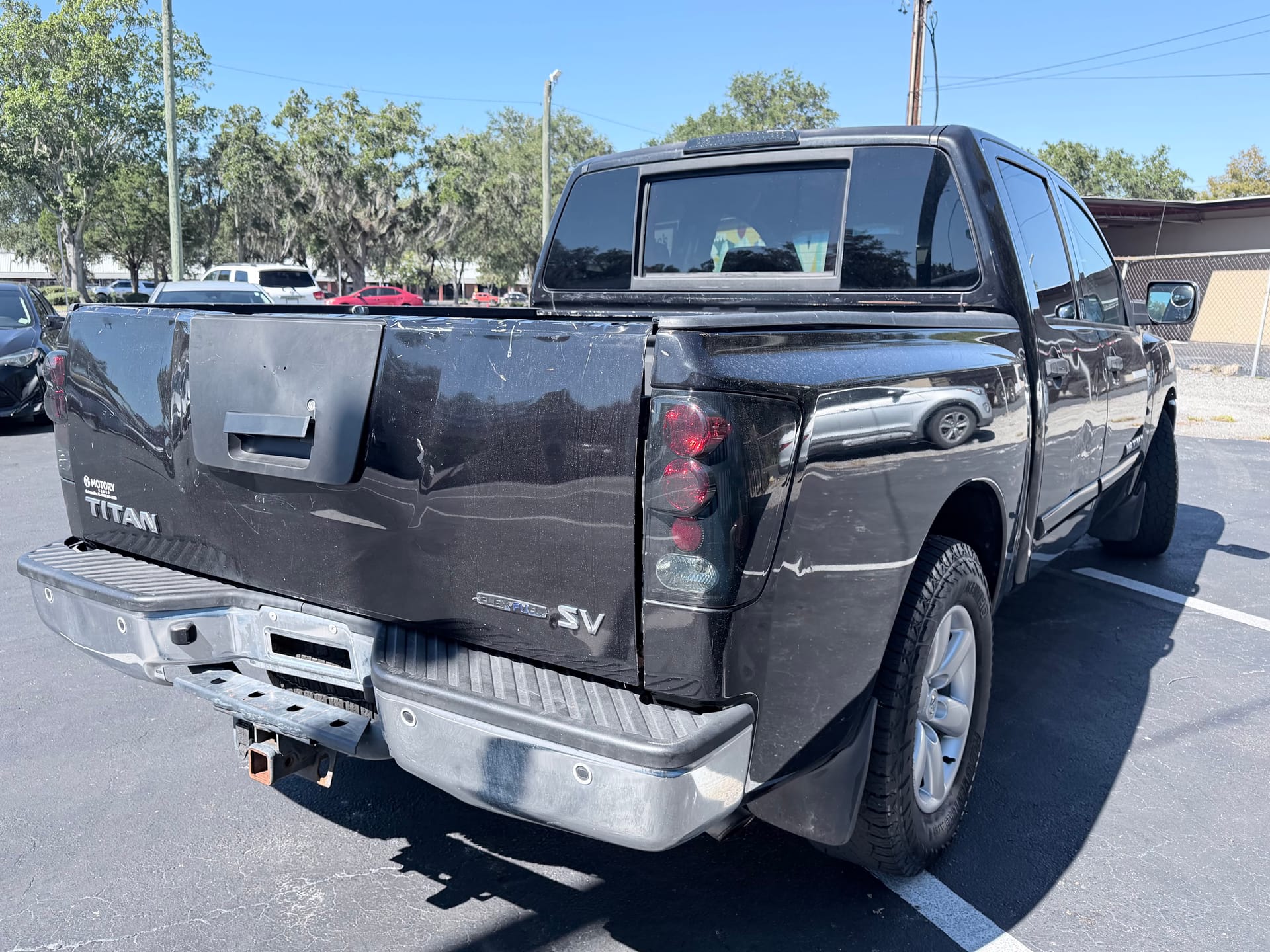 2011 NISSAN TITAN - Gallery Image