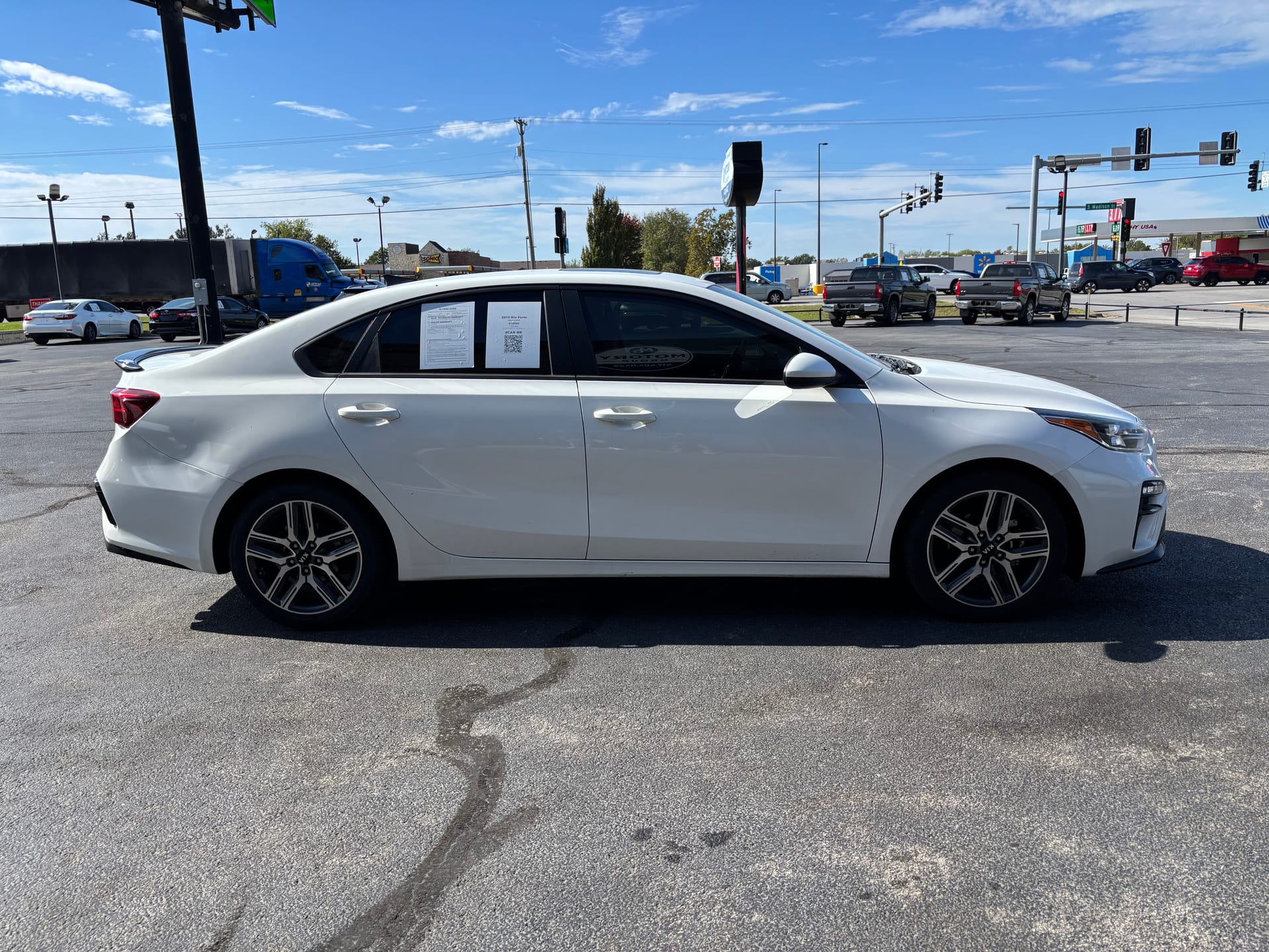 2019 KIA FORTE - Gallery Image