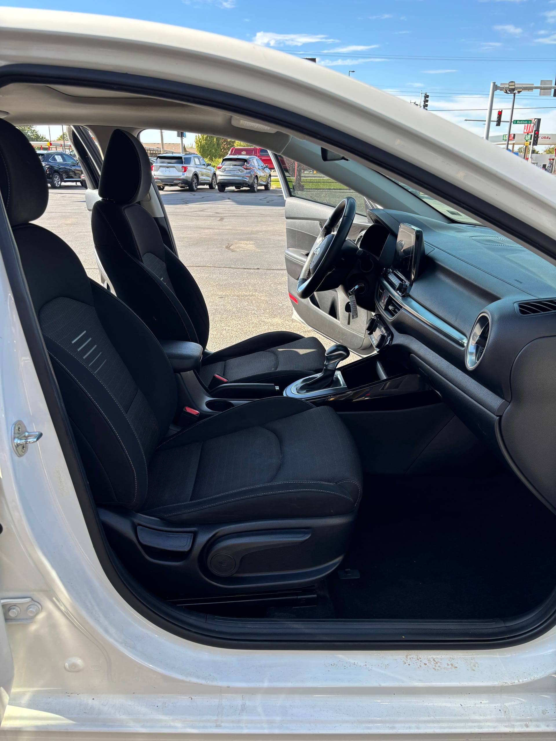2019 KIA FORTE - Gallery Image