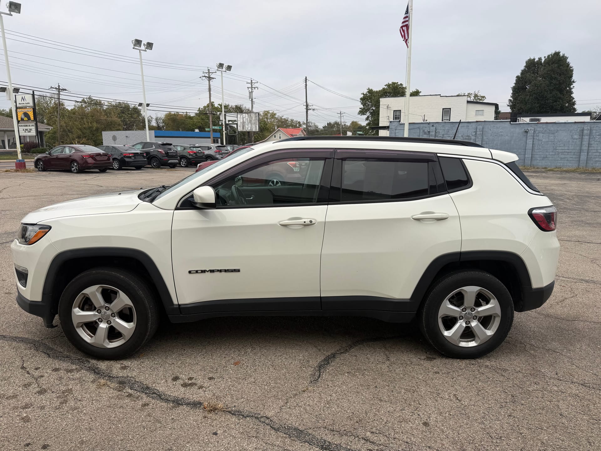 2018 JEEP COMPASS - Gallery Image