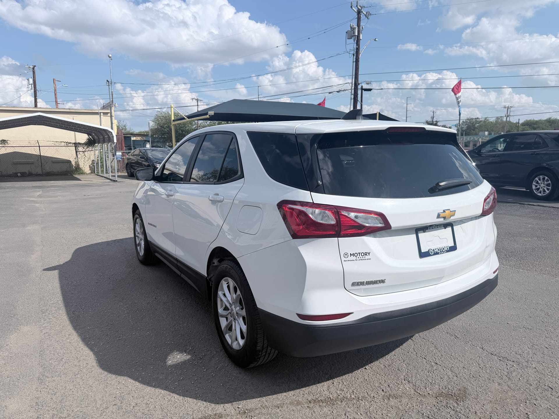 2021 CHEVROLET EQUINOX - Gallery Image