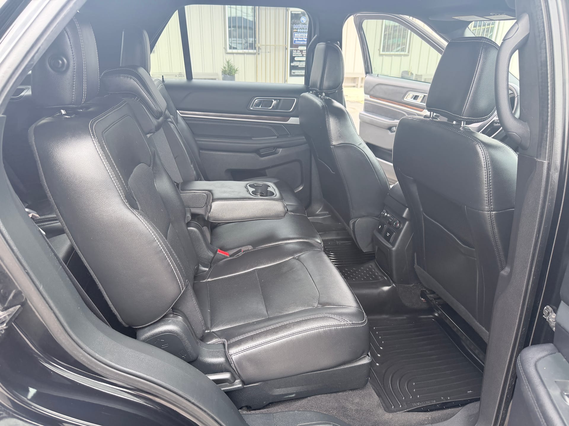 2018 FORD EXPLORER - Gallery Image