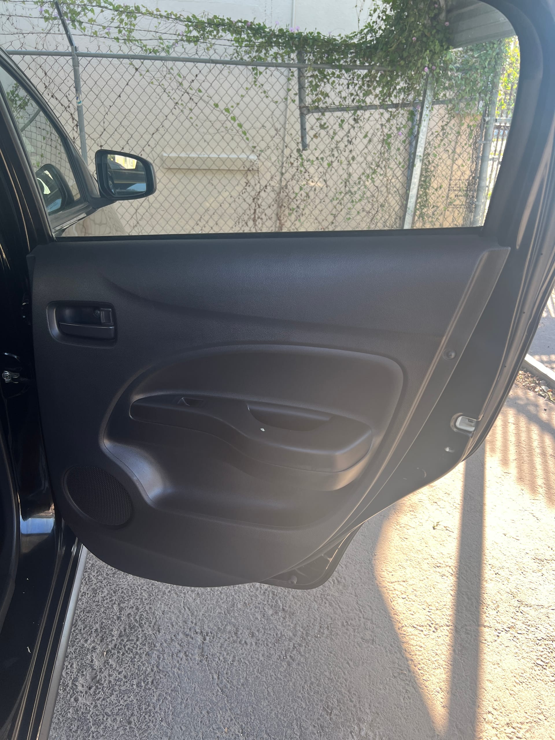 2020 MITSUBISHI MIRAGE - Gallery Image