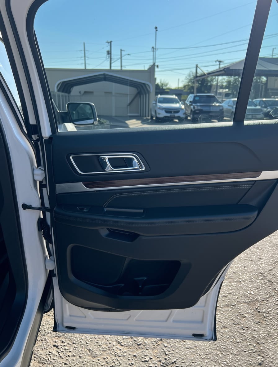 2018 FORD EXPLORER - Gallery Image
