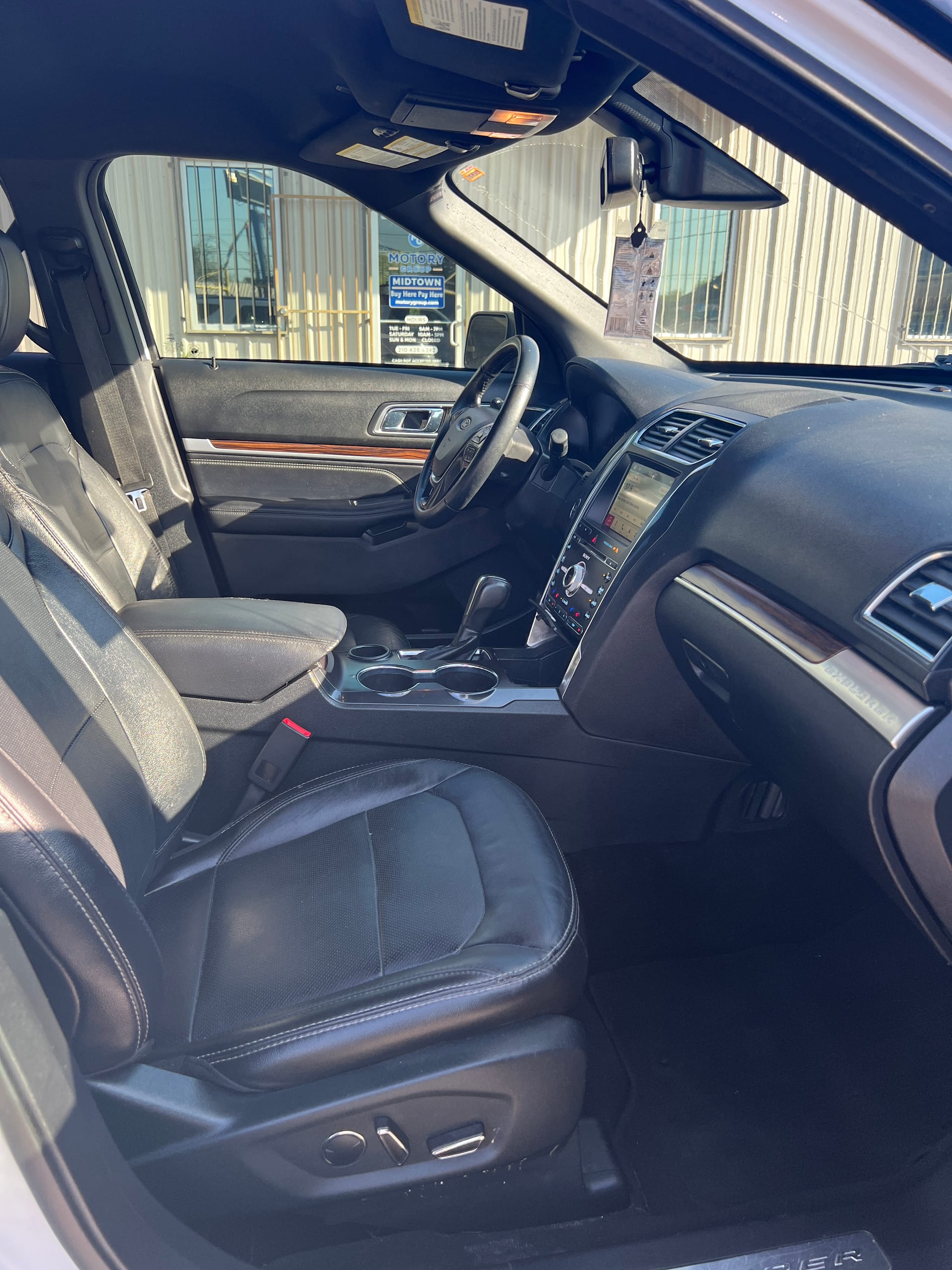 2018 FORD EXPLORER - Gallery Image