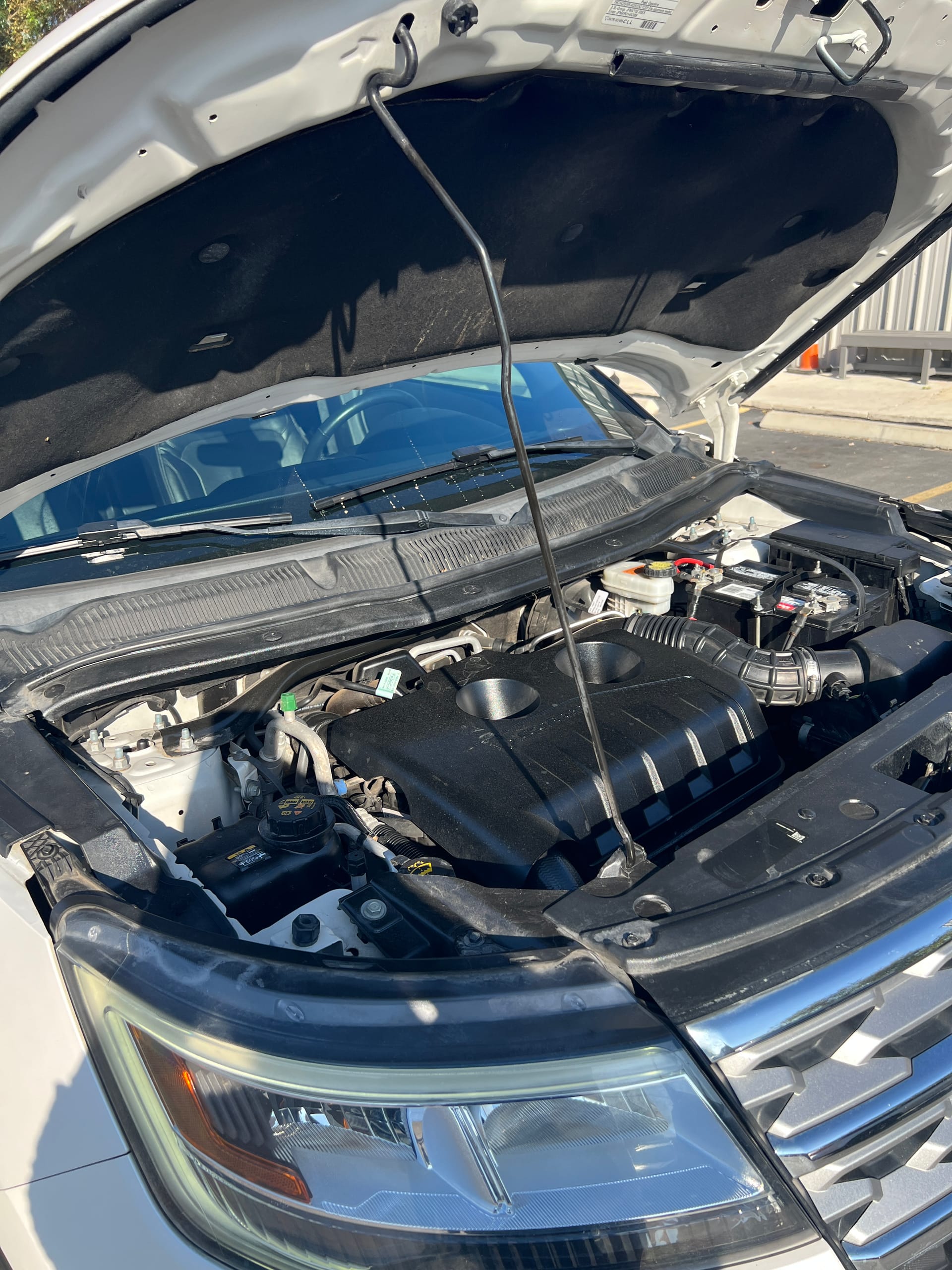 2018 FORD EXPLORER - Gallery Image