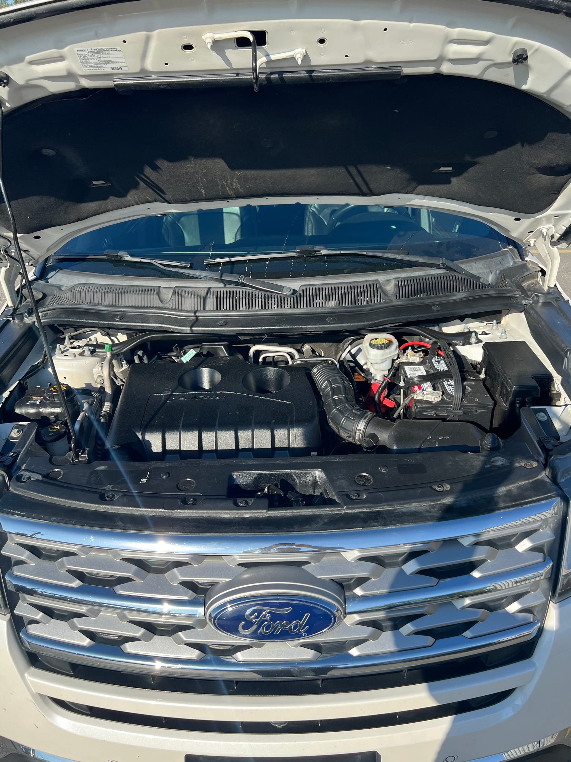 2018 FORD EXPLORER - Gallery Image