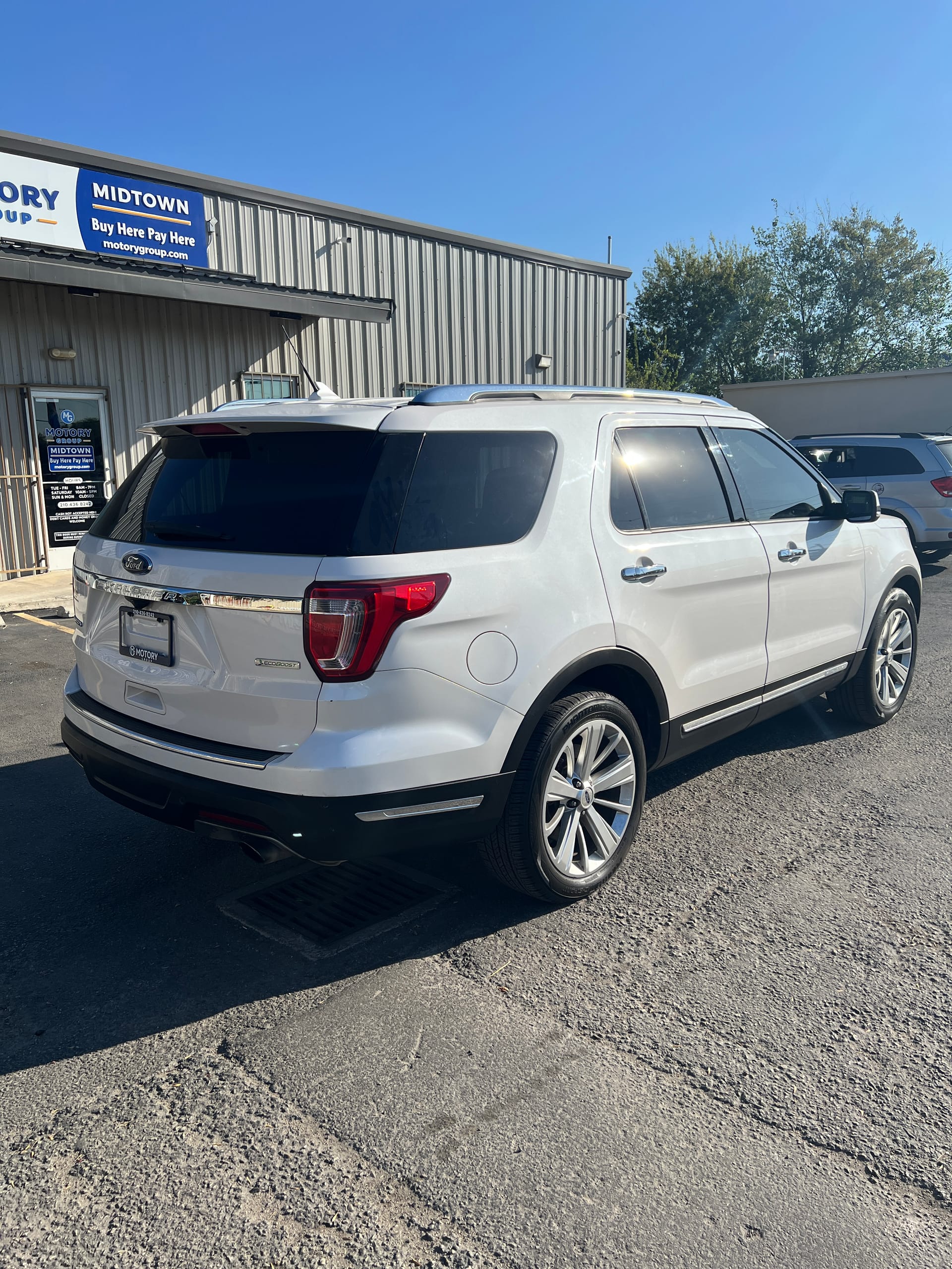 2018 FORD EXPLORER - Gallery Image