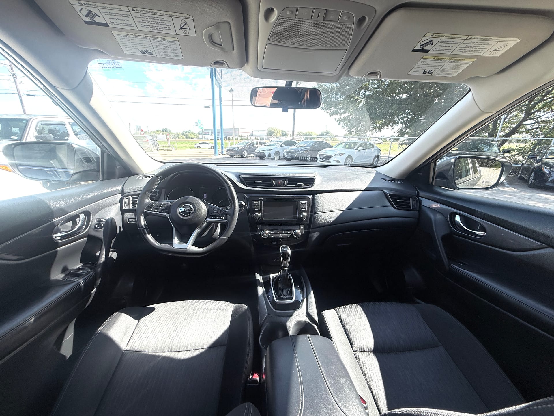 2018 NISSAN ROGUE - Gallery Image