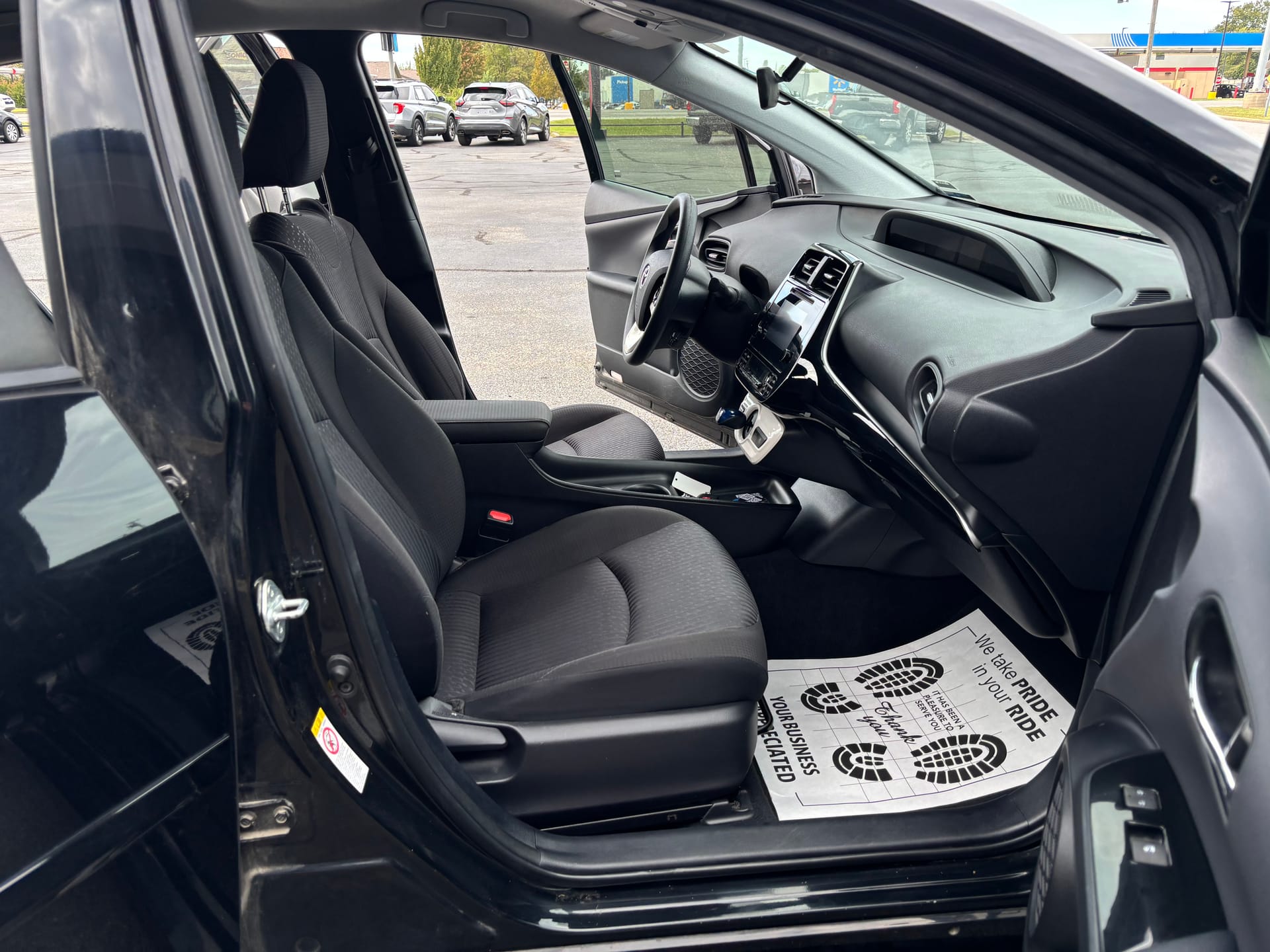 2017 TOYOTA PRIUS - Gallery Image