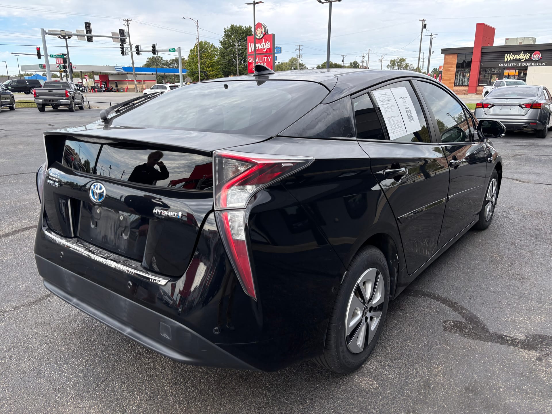 2017 TOYOTA PRIUS - Gallery Image