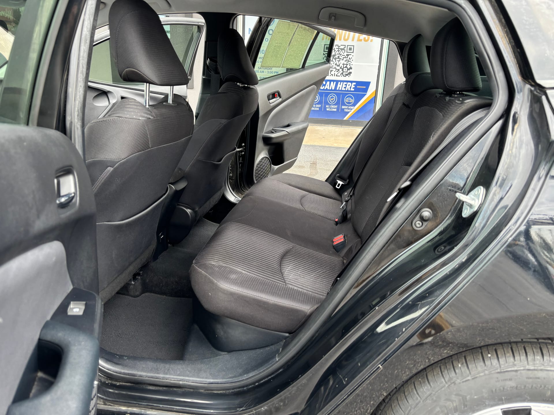 2017 TOYOTA PRIUS - Gallery Image