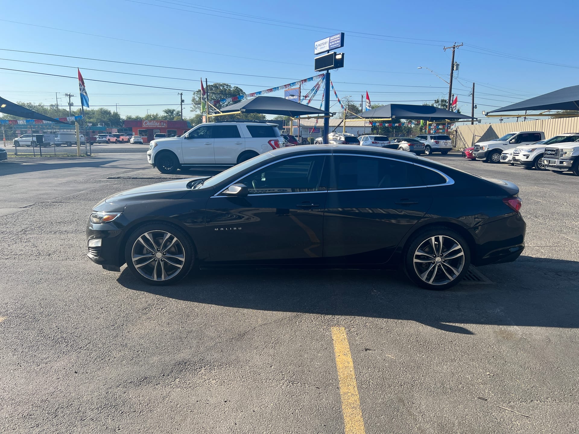 2021 CHEVROLET MALIBU - Gallery Image
