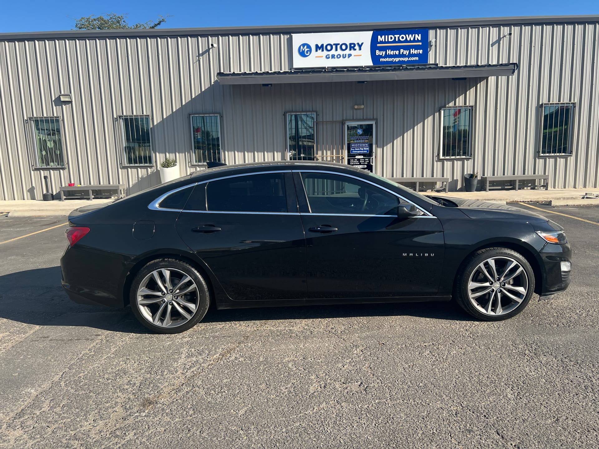 2021 CHEVROLET MALIBU - Gallery Image