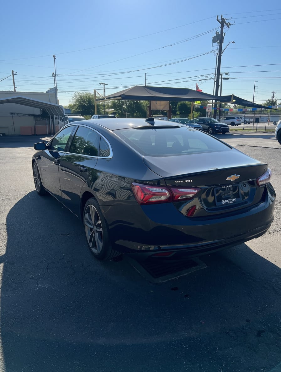 2021 CHEVROLET MALIBU - Gallery Image