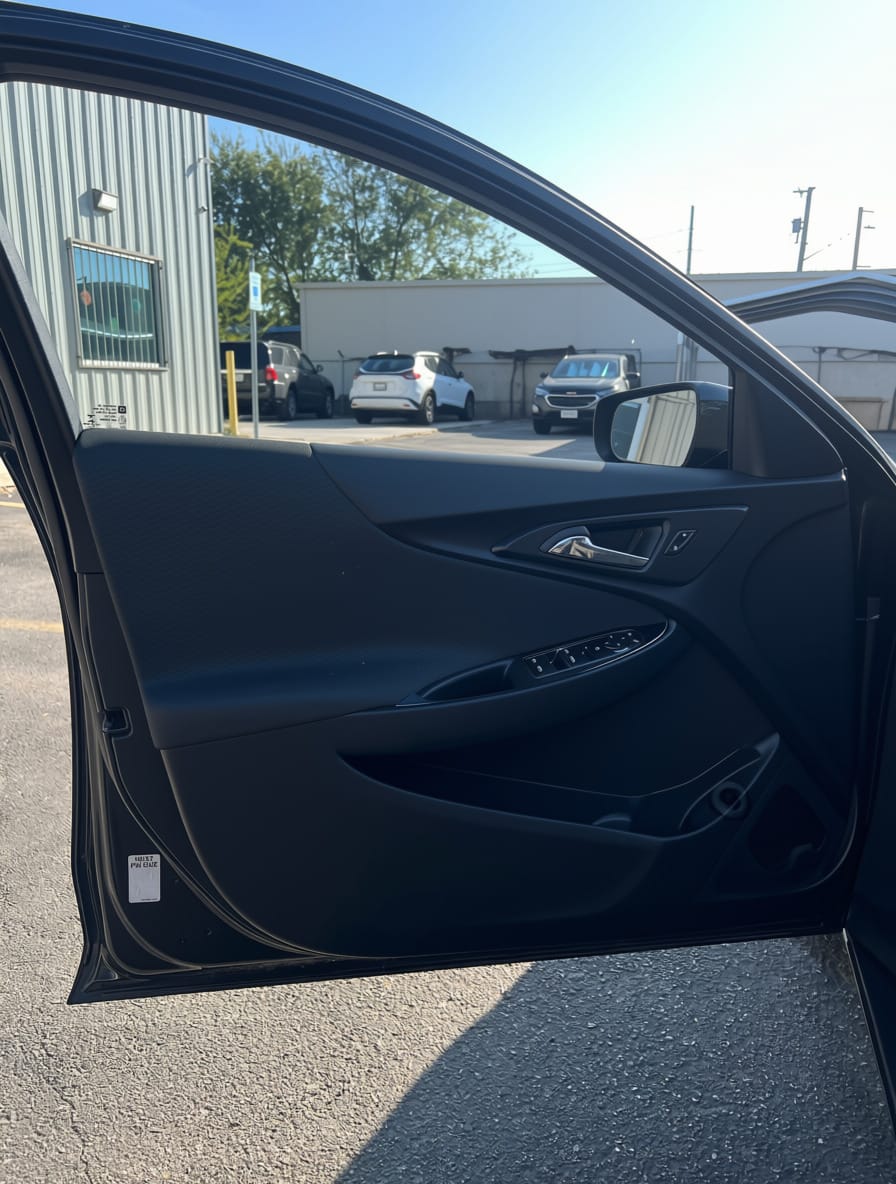 2021 CHEVROLET MALIBU - Gallery Image