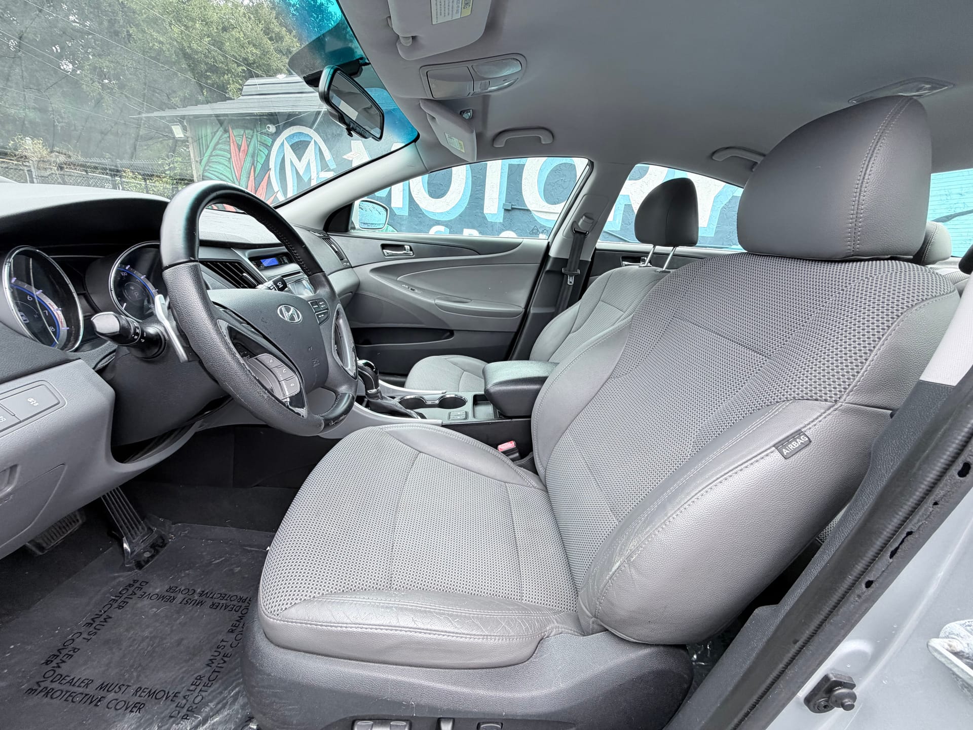 2013 HYUNDAI SONATA - Gallery Image